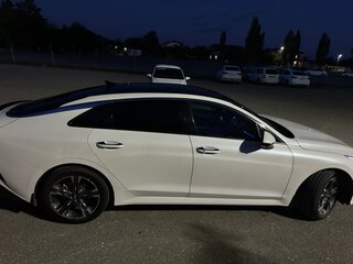 2020 Kia K5 III, белый, 2350000 рублей, вид 4