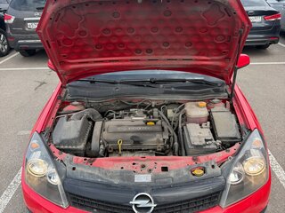 2008 Opel Astra GTC H Рестайлинг, красный, 550000 рублей, вид 4