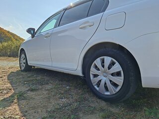 2014 Toyota Corolla Axio XI (E160, E170, E180), белый, 800000 рублей, вид 3