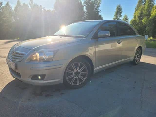 2006 Toyota Avensis II Рестайлинг, бежевый, 465000 рублей, вид 1