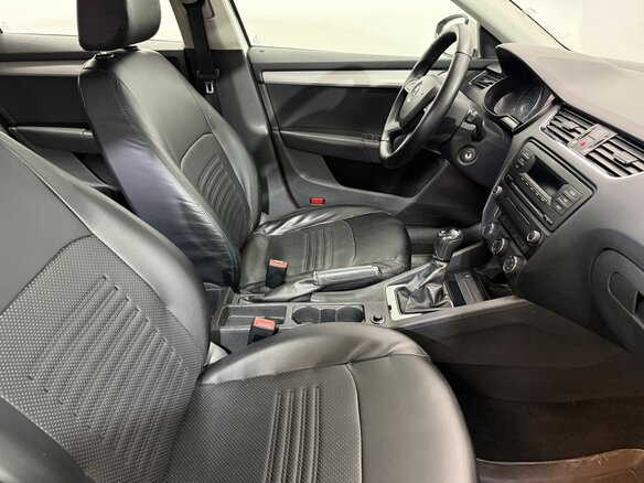 2013 Skoda Octavia III (A7), белый - вид 9