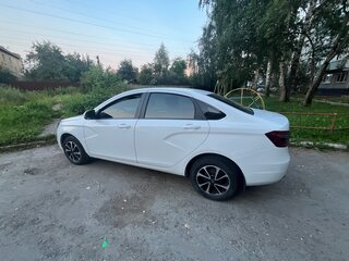2017 Lada (ВАЗ) Vesta I, белый, 749000 рублей, вид 3
