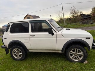 2006 Lada (ВАЗ) 2121 (4x4) I Рестайлинг, белый, 320000 рублей, вид 2