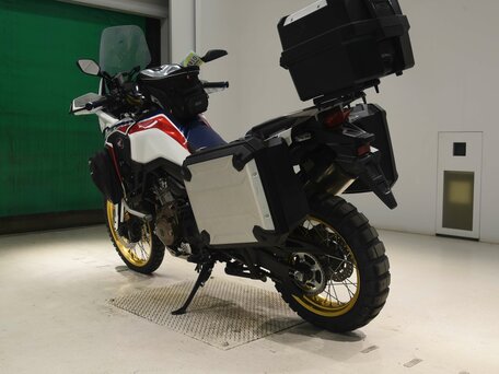 2016 Honda CRF 1000L Africa Twin, белый, 1050000 рублей, вид 3