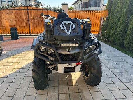 2017 BRP Can-Am Outlander MAX 650, серый, 1350000 рублей, вид 2