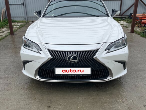 2019 Lexus ES 250 VII, белый, 3150000 рублей - вид 2