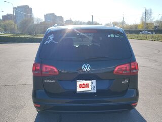 2011 Volkswagen Sharan II, чёрный, 1200000 рублей, вид 4