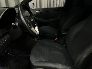 2011 Hyundai Solaris I, бежевый, 599900 рублей, вид 5