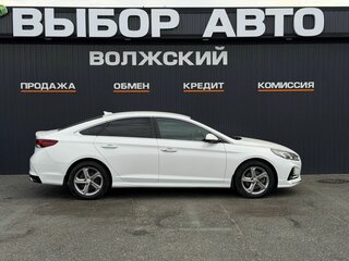 2017 Hyundai Sonata VII (LF) Рестайлинг, белый, 1650000 рублей, вид 3