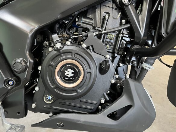 2026 Bajaj Dominar 400, чёрный, 479990 рублей - вид 14