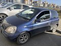 1999 Toyota Vitz I (P10), синий, 350000 рублей - вид 9