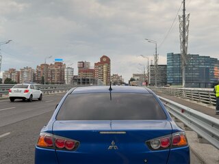 2010 Mitsubishi Lancer X, синий, 550000 рублей, вид 3