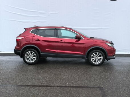 2017 Nissan Qashqai II, красный, 1680000 рублей, вид 3