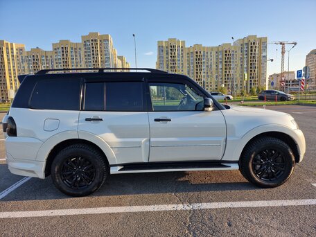 2019 Mitsubishi Pajero IV Рестайлинг 2, белый, 4050000 рублей, вид 5
