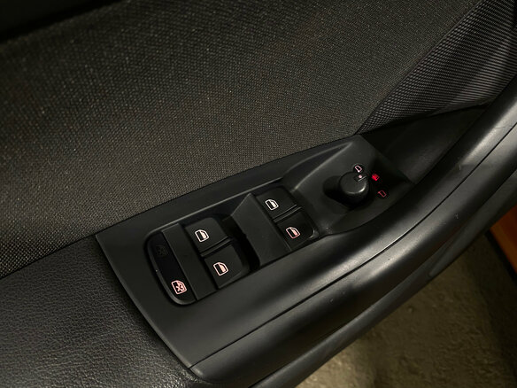 2014 Audi Q3 I (8U), оранжевый, 1730000 рублей - вид 16
