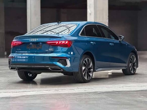 2023 Audi A3 35 TFSI Long IV (8Y), голубой, 2180000 рублей - вид 3