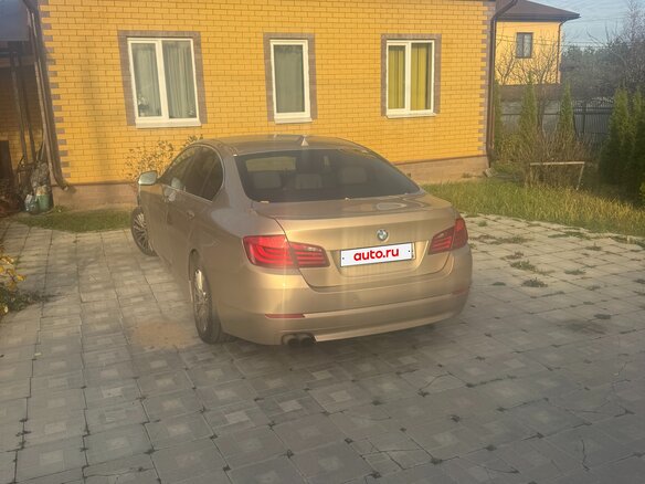 2012 BMW 5 серии 520i VI (F10/F11/F07), бежевый, 1350000 рублей - вид 9