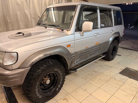 2001 Hyundai Galloper II, серый, 650000 рублей, вид 5