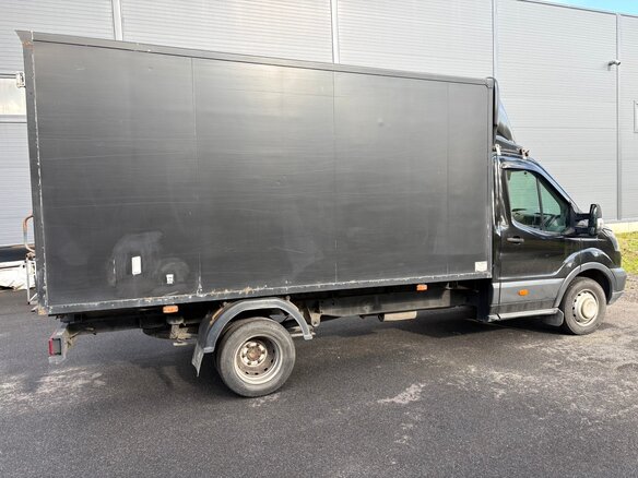 2018 Ford Transit, чёрный, 2000000 рублей - вид 3