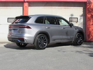 2026 Geely Monjaro (Xingyue L) I Рестайлинг 2 (China Market), серебристый, 4190000 рублей, вид 2