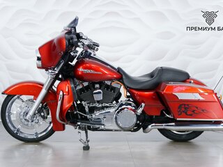 2013 Harley-Davidson Street Glide, красный, 1149000 рублей, вид 2