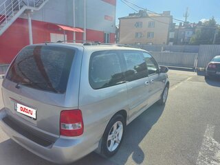 2003 Kia Carnival I Рестайлинг, серебристый, 560000 рублей, вид 5