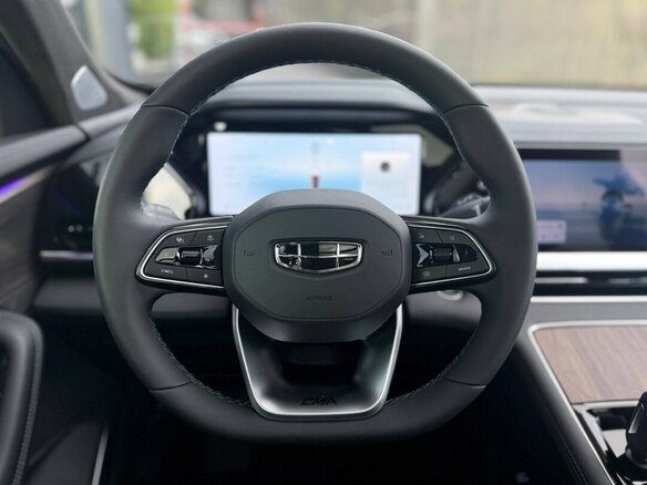2026 Geely Monjaro I Рестайлинг, чёрный - вид 9