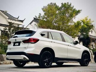 2022 BMW X1 Long 20Li sDrive II (F48) Рестайлинг, белый, 2295000 рублей, вид 4
