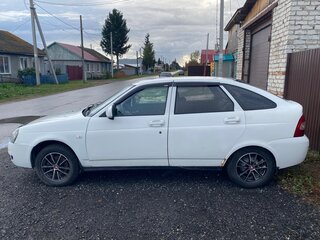 2010 Lada (ВАЗ) Priora I, белый, 220000 рублей, вид 5