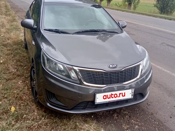 2013 Kia Rio III, коричневый, 890000 рублей