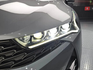 2023 Kia K5 III Рестайлинг, серый, 3000666 рублей, вид 3