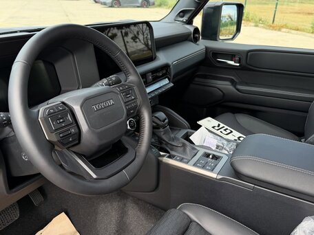2026 Toyota Land Cruiser Prado 250 Series, чёрный, 10810000 рублей, вид 5