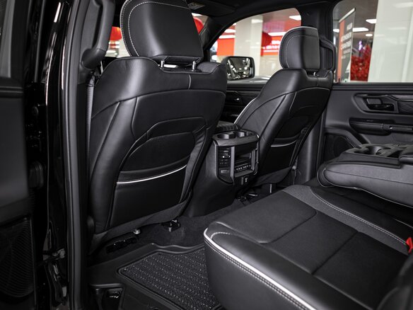 2026 Ram 1500 Crew Cab eTorque V Рестайлинг, чёрный, 11300000 рублей - вид 22