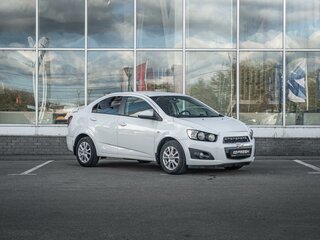 2012 Chevrolet Aveo II, белый, 670000 рублей, вид 1