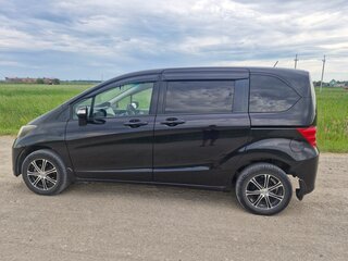 2010 Honda Freed I, чёрный, 1150000 рублей, вид 3