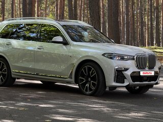 2021 BMW X7 40i I (G07), белый, 7900000 рублей, вид 4