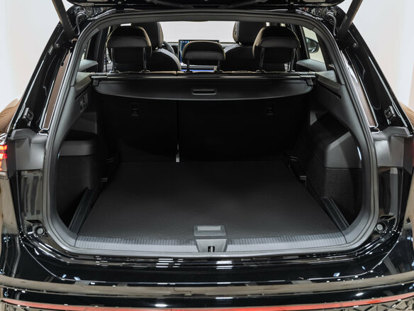 2026 Volkswagen Tiguan L Pro III (China Market), чёрный, 5250000 рублей - вид 7