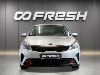 2020 Kia Rio IV Рестайлинг, серебристый, 1560000 рублей, вид 3