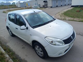 2011 Renault Sandero I, белый, 390000 рублей, вид 1