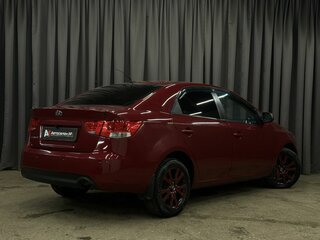 2012 Kia Cerato 6-speed II, красный, 699900 рублей, вид 4