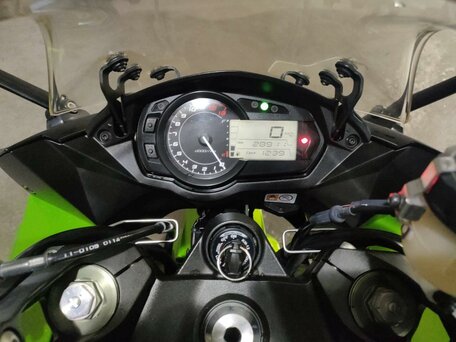2010 Kawasaki Ninja 1000, зелёный, 777000 рублей, вид 5