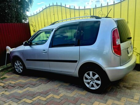 2012 Skoda Roomster I Рестайлинг, серебристый, 470000 рублей, вид 3