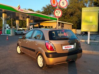 2009 Kia Rio II, бежевый, 499000 рублей, вид 3
