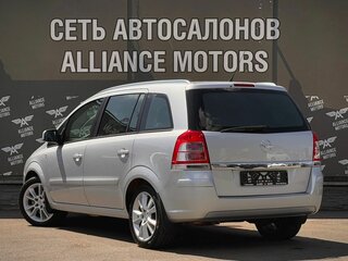 2012 Opel Zafira B Рестайлинг, серебристый, 830000 рублей, вид 5
