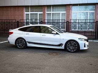 2020 BMW 6 серии Gran Turismo 620d xDrive IV (G32) Рестайлинг, белый, 4790000 рублей, вид 3