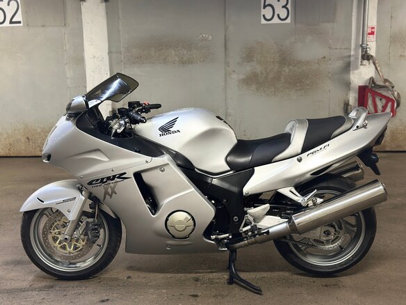 2003 Honda CBR 1100 XX, серый, 598000 рублей - вид 8