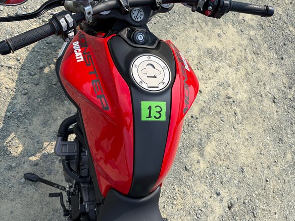 2023 Ducati Monster 937, красный, 989000 рублей - вид 22