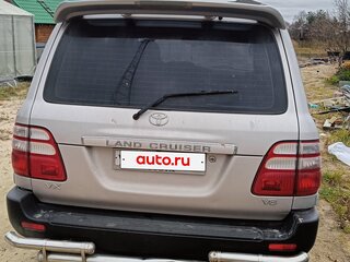 2004 Toyota Land Cruiser 100 Series Рестайлинг 1, серебристый, 1790000 рублей, вид 3