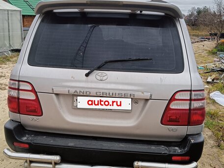 2004 Toyota Land Cruiser 100 Series Рестайлинг 1, серебристый, 1790000 рублей, вид 3