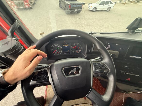 2021 MAN TGX, красный, 11000000 рублей - вид 7